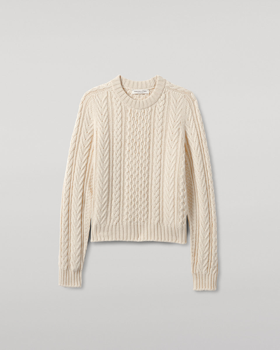 Johnstons of Elgin AW25 Women's Knitwear Champagne Aran Cable Cream Cashmere Jumper Close Up  KAI05086SA0502