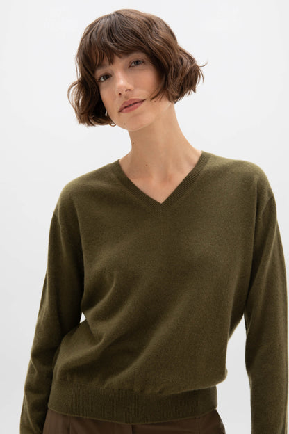 Johnstons of Elgin AW24 Women's Knitwear Olive Cropped Cashmere V Neck Jumper KAI05143SC4573