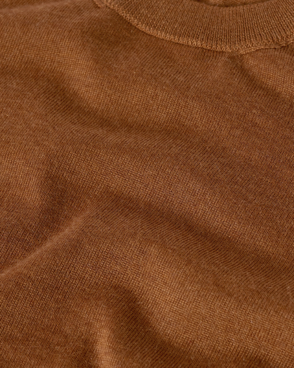 Johnstons of Elgin men's superfine cashmere camel round neck sweater KAI05241SB7300