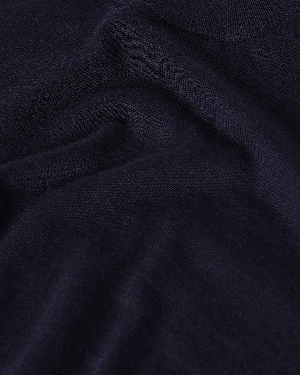 Johnstons of Elgin AW25 Unisex Knitwear Navy Superfine Cashmere Round Neck KAI05241SD7600