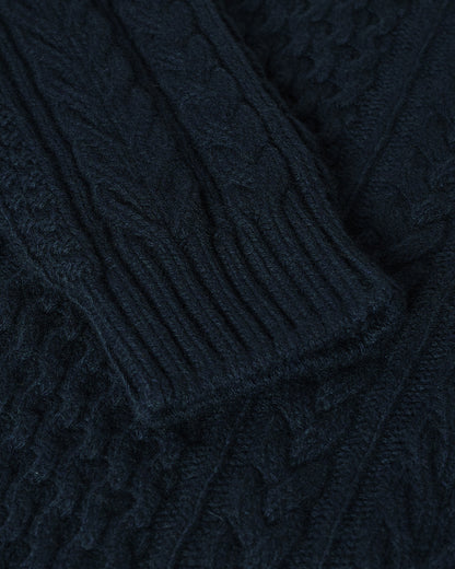 Johnstons of Elgin AW25 Men's Knitwear Bottle Green Aran Cable Green Cashmere Jumper Close Up KAI05336SC7341