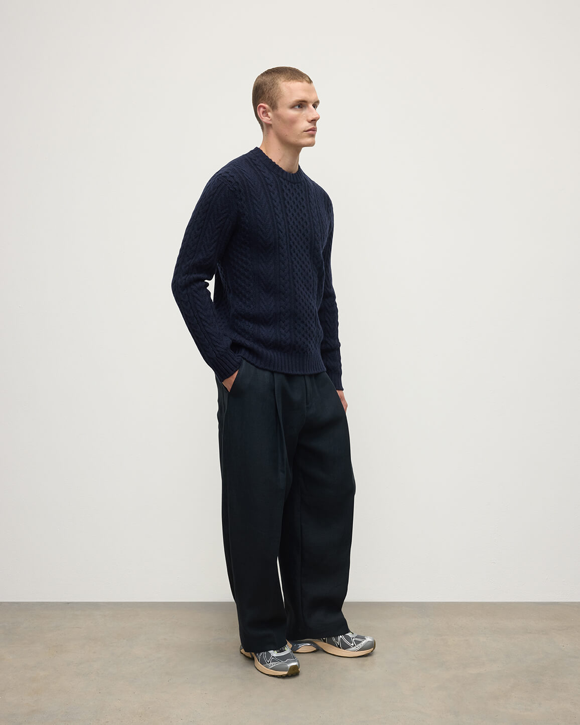 Johnstons of Elgin AW25 Men's Knitwear Dark Navy Aran Cable Cashmere Jumper KAI05336SD7286