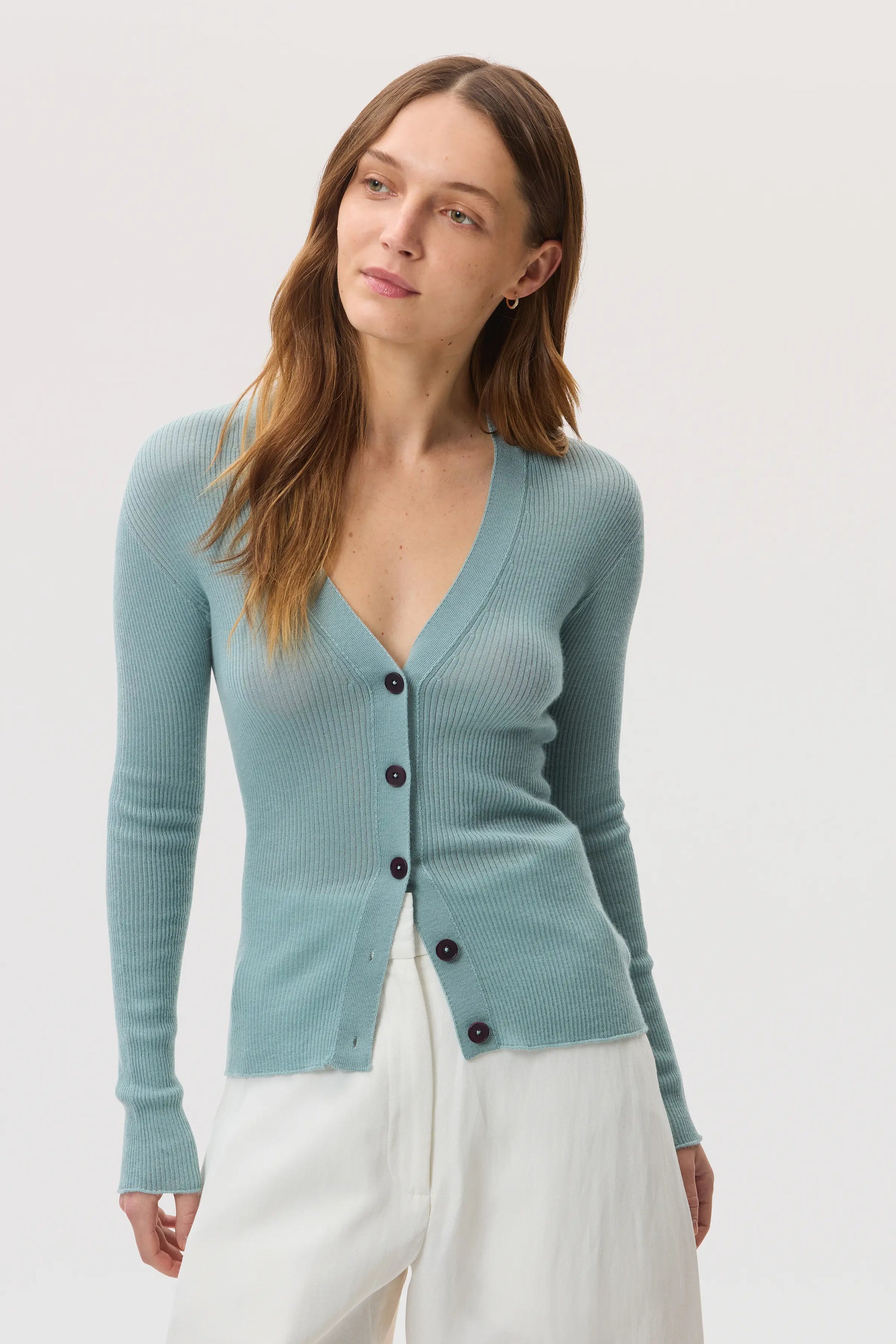 Johnstons of Elgin カシミヤ100% カーディガン グリーン Johnstons of Elgin カシミヤ100% カーディガン グリーン
