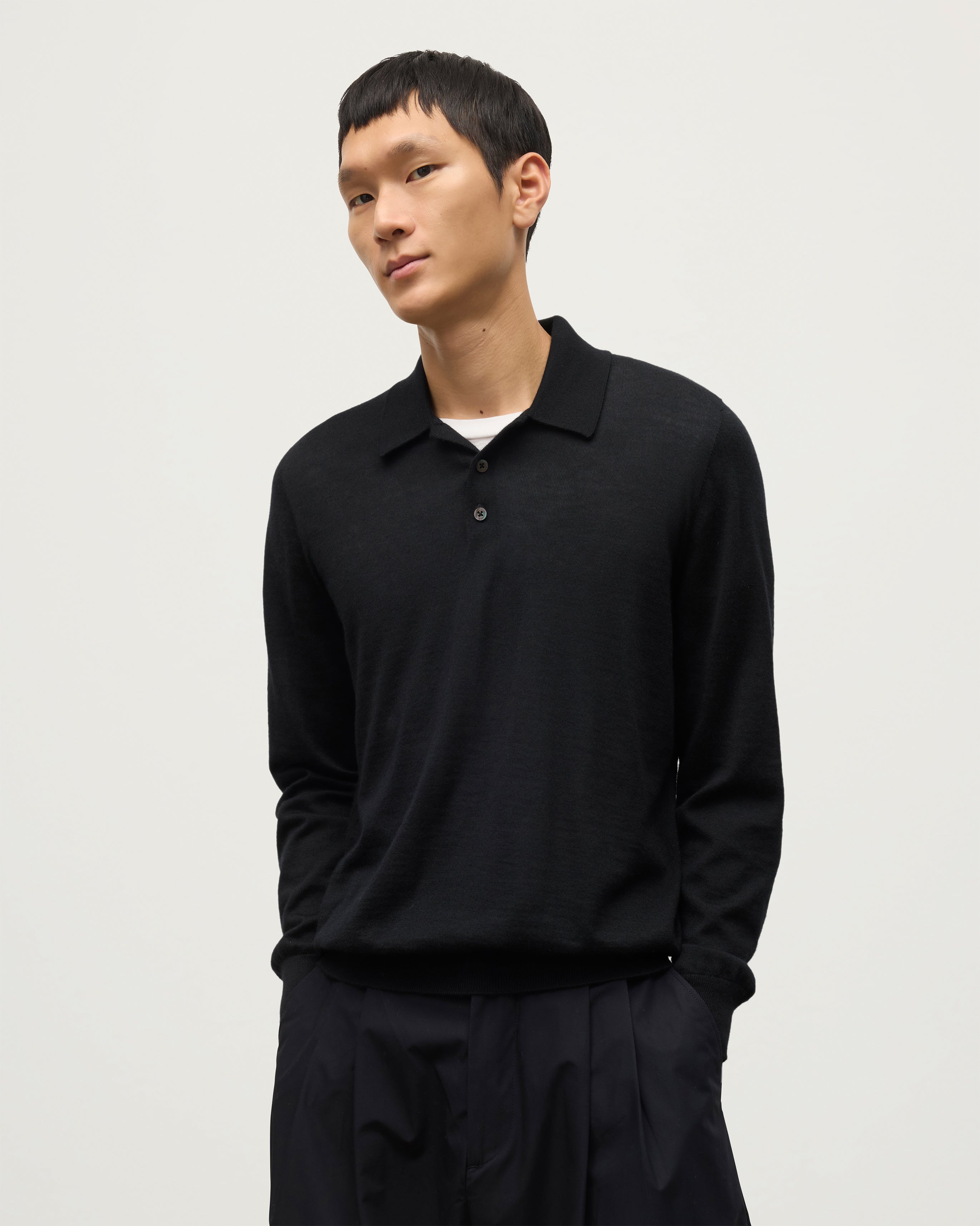 ブラック メンズ カシミヤ ポロシャツ｜カシミヤ ニット｜Johnstons of