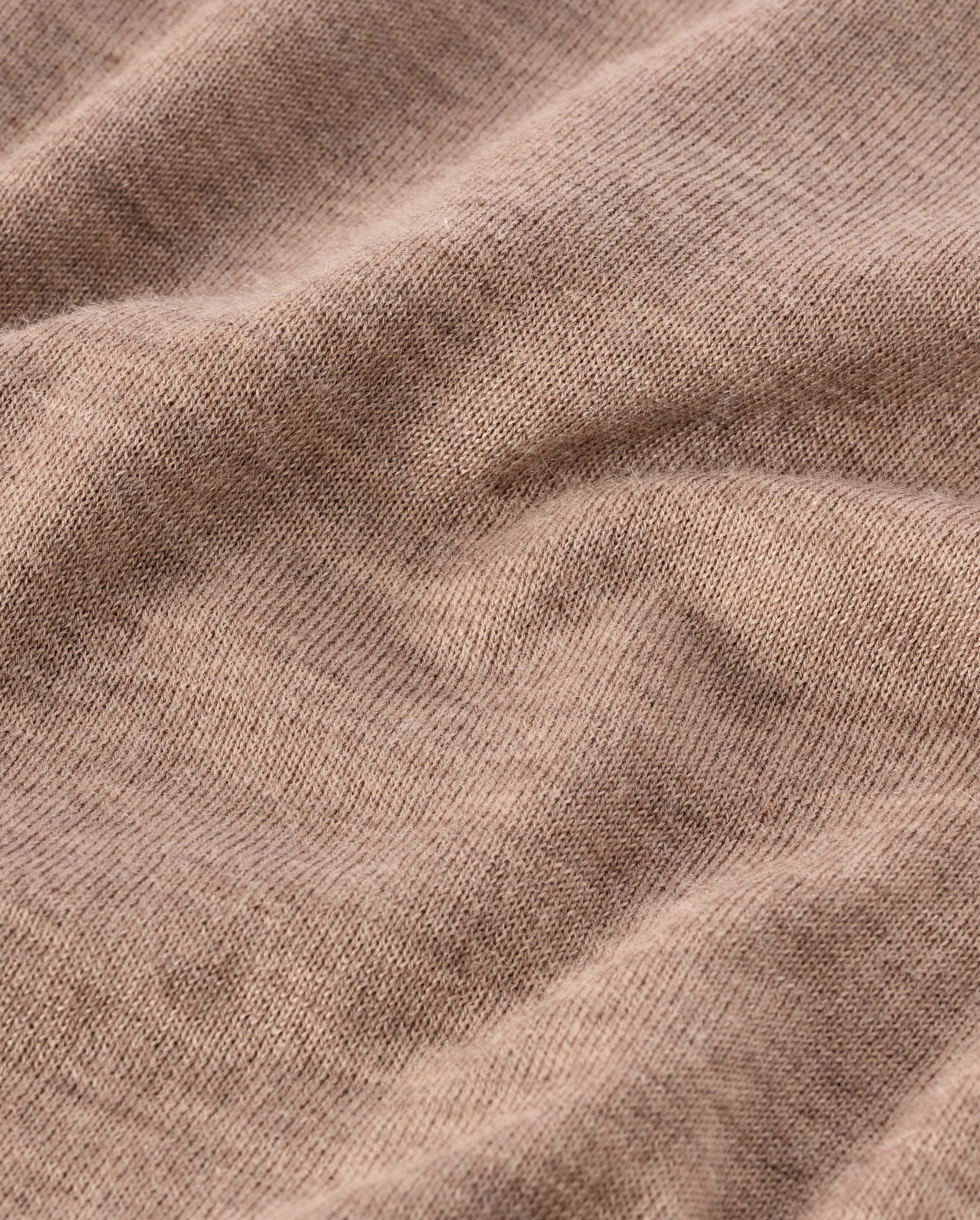 JOHNSTONS OF ELGIN MENS BOYD SUPERFINE T-SHIRT LIGHT BROWN 100% SUPERFINE CASHMERE KAI05595HB0273