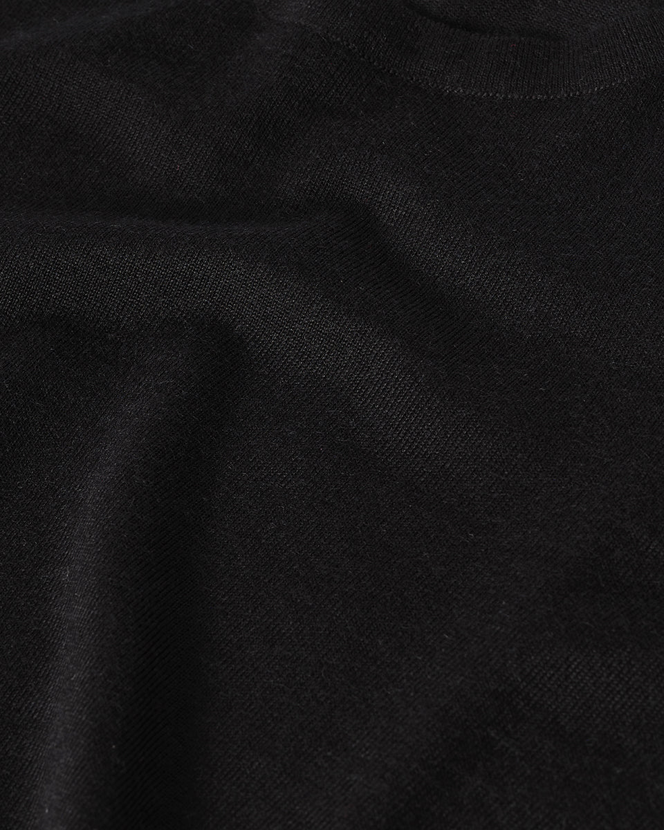 Johnstons of Elgin AW25 Men's Knitwear Black Superfine Cashmere Black T-Shirt KAI05595SA7146