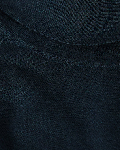 Johnstons of Elgin AW25 Women's Knitwear Bottle Green Superfine Cashmere Green Roll Neck Jumper Close Up  KAI05607SC7344