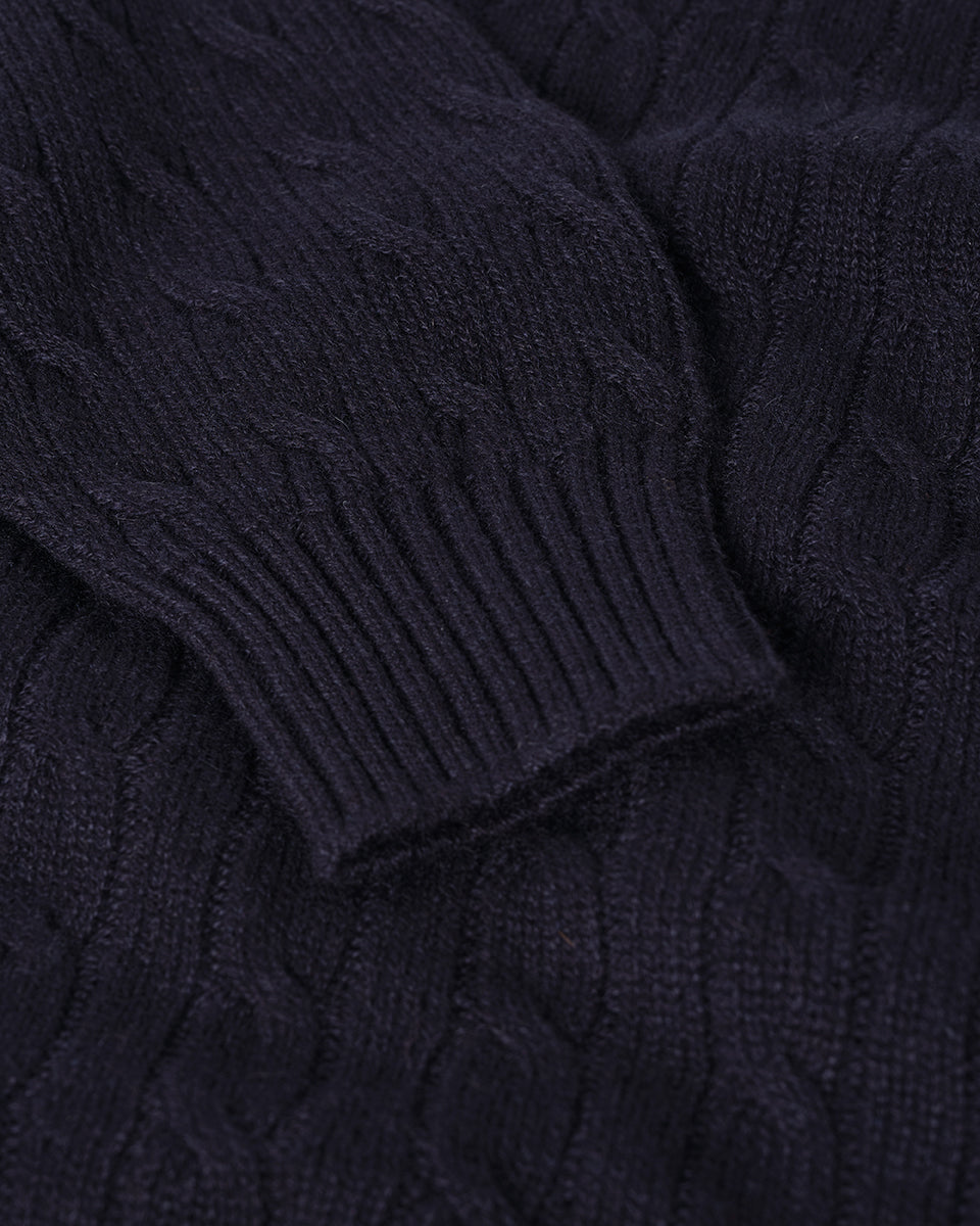 Johnstons of Elgin AW25 Men's Knitwear Dark Navy Cable Knit Navy Cashmere Jumper Close Up KAI05693SD7666