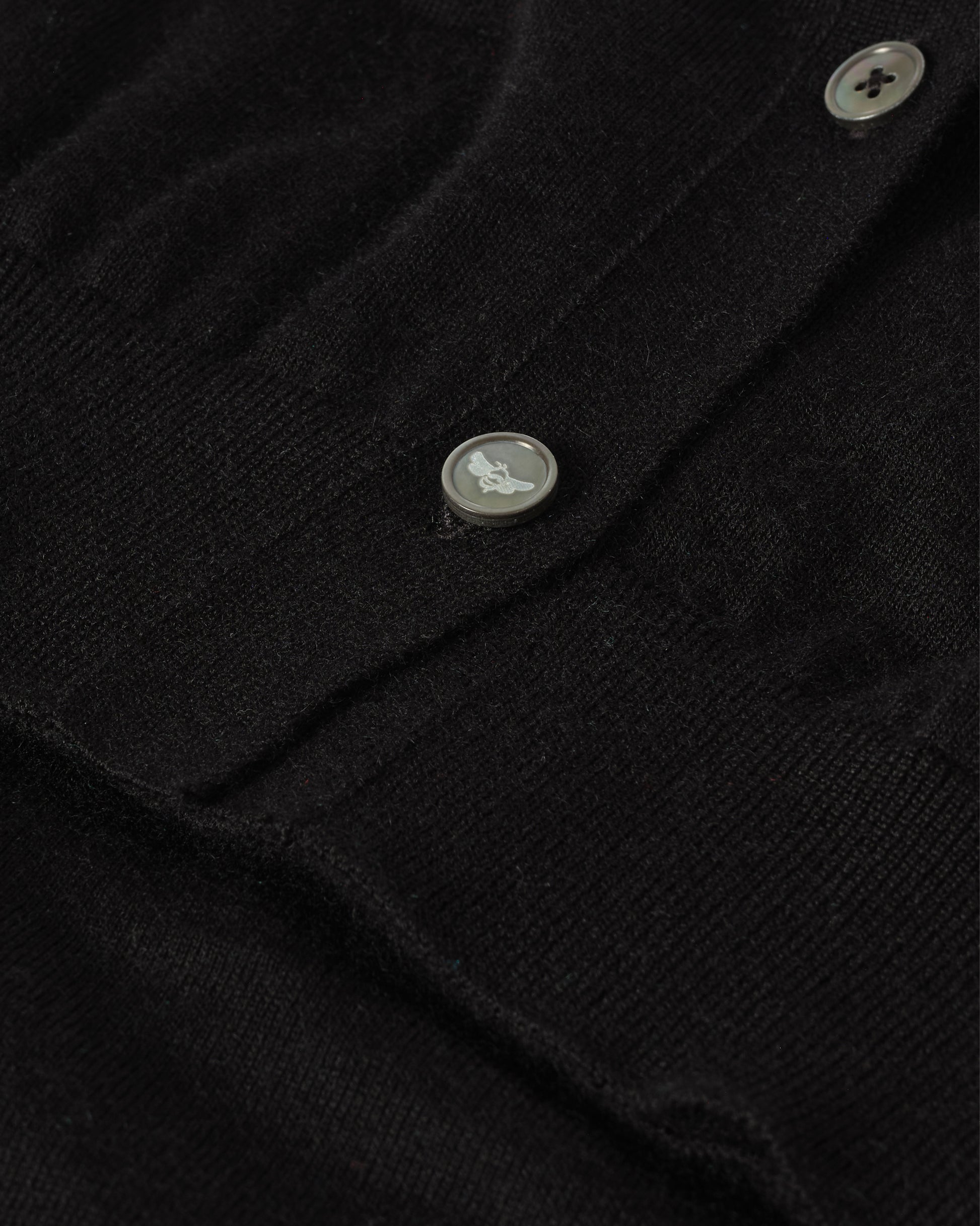 JOHNSTONS OF ELGIN WOMENS HONOR CREW CARDIGAN BLACK 100% SUPERFINE CASHMERE KAI05708SA7146