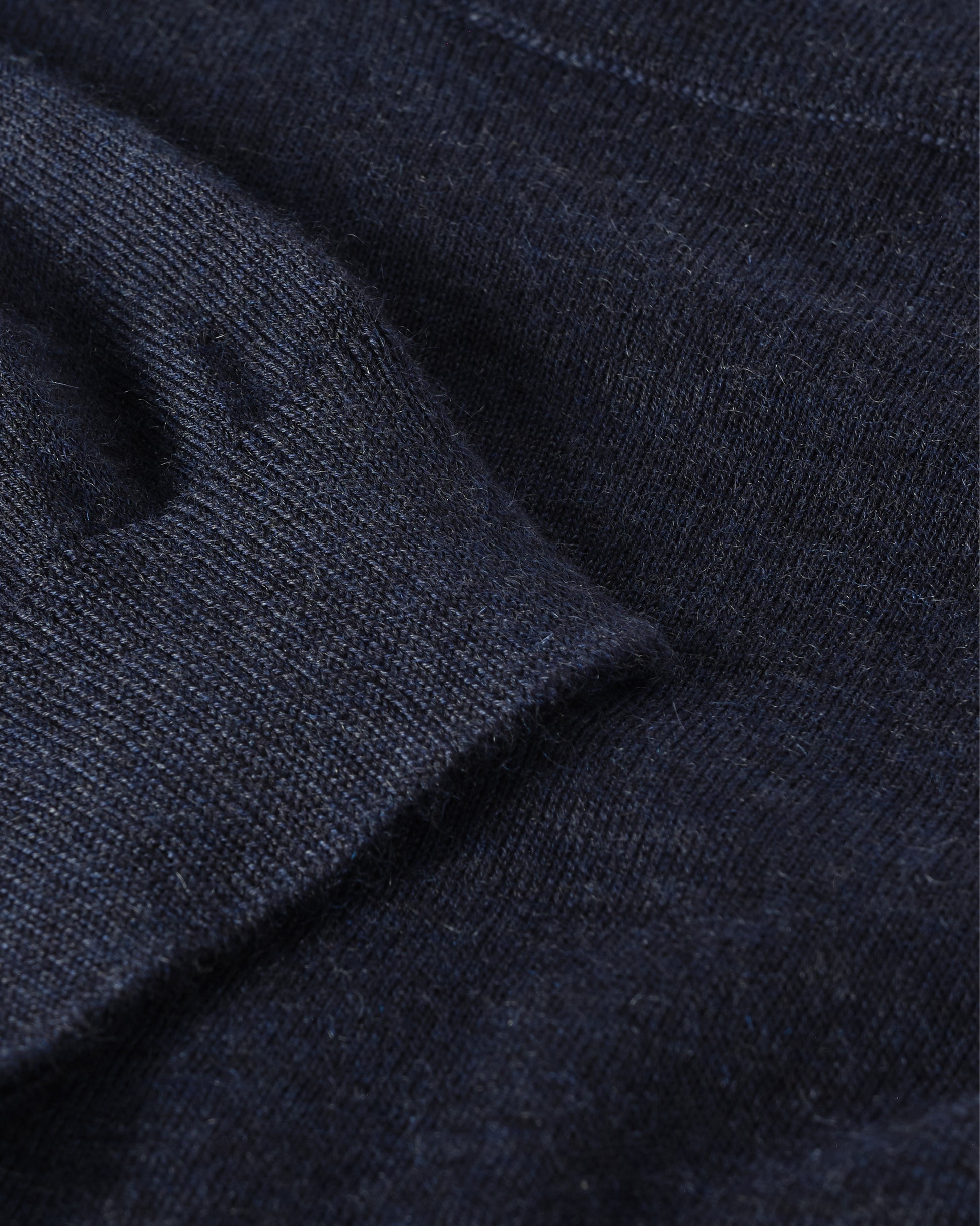 JOHNSTONS OF ELGIN WOMENS HONOR SHORT SLEEVE CREW NAVY 100% SUPERFINE CASHMERE KAI05712HD7350