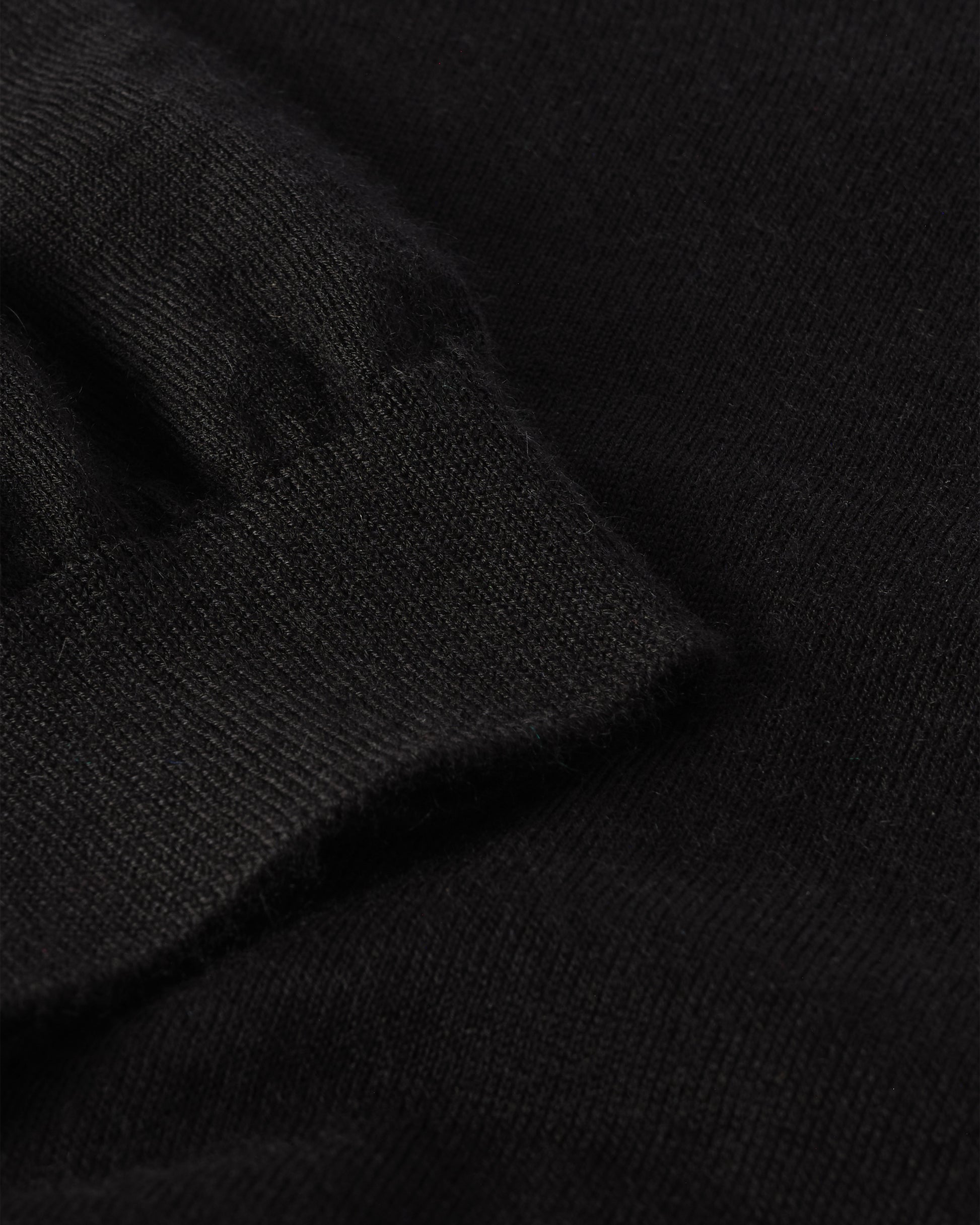 JOHNSTONS OF ELGIN WOMENS HONOR SHORT SLEEVE CREW BLACK 100% SUPERFINE CASHMERE KAI05712SA7146