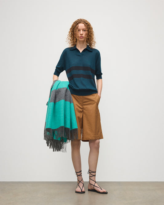 JOHNSTONS OF ELGIN WOMENS COIRA SHORT SLEEVE SHIRT GREEN & BLACK 100% SUPERFINE CASHMERE WITH CASHMERE STRIPE BLANKET IN GREEN AND GREY  KAI05714Q25997