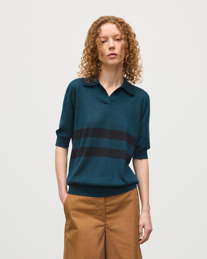 JOHNSTONS OF ELGIN WOMENS COIRA SHORT SLEEVE SHIRT GREEN & BLACK 100% SUPERFINE CASHMERE WITH CASHMERE STRIPE BLANKET IN GREEN AND GREY  KAI05714Q25997