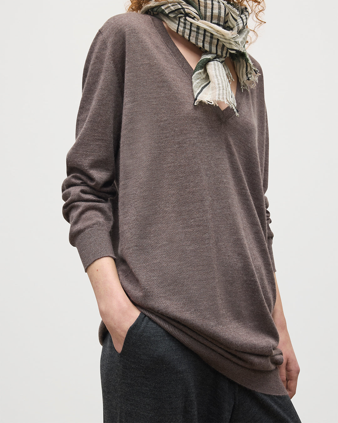 JOHNSTONS OF ELGIN WOMENS ELISE VEE SWEATER LIGHT BROWN 100% SUPERFINE CASHMERE KAI05715HB7092