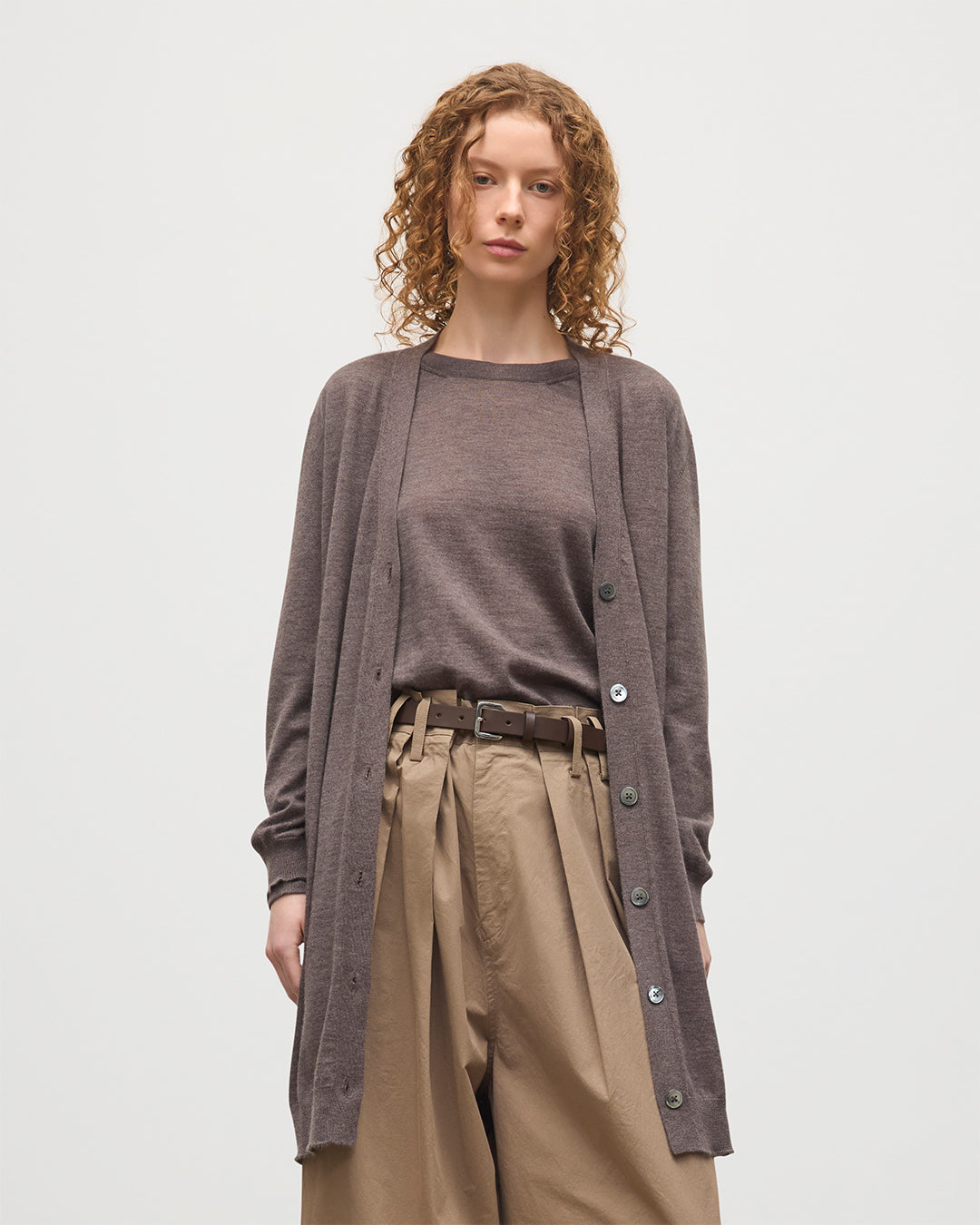 JOHNSTONS OF ELGIN WOMENS ELISE VEE CARDIGAN LIGHT BROWN 100% SUPERFINE CASHMERE KAI05716HB7092