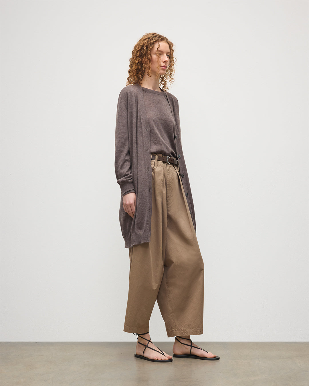 JOHNSTONS OF ELGIN WOMENS ELISE VEE CARDIGAN LIGHT BROWN 100% SUPERFINE CASHMERE KAI05716HB7092