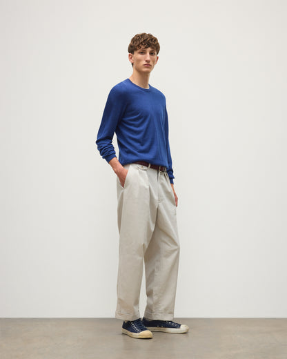 JOHNSTONS OF ELGIN FIN CREW SUPERFINE CASHMERE CREW NECK SWEATER - 3 PLY BLUE 100% CASHMERE KAI05717HD4509