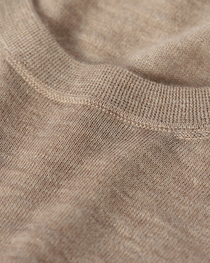 JOHNSTONS OF ELGIN MENS FIN SUPERFINE CREW LIGHT BROWN 100% SUPERFINE CASHMERE   KAI05717HB0273