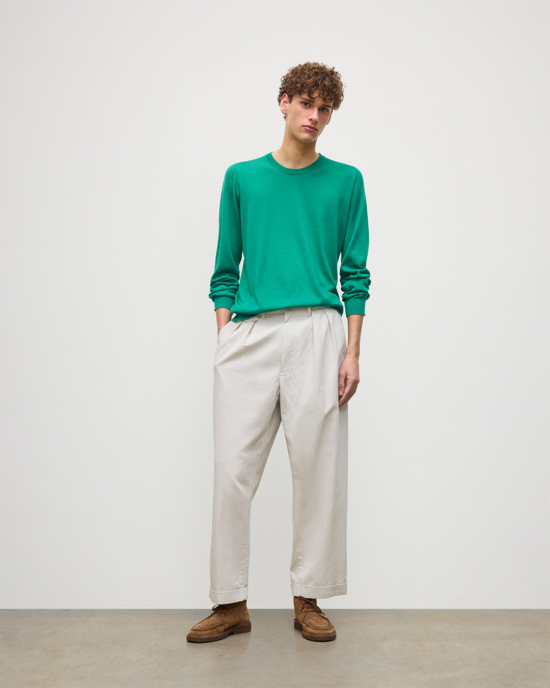 JOHNSTONS OF ELGIN MENS FIN SUPERFINE CREW GREEN 100% SUPERFINE CASHMERE KAI05717SC4714