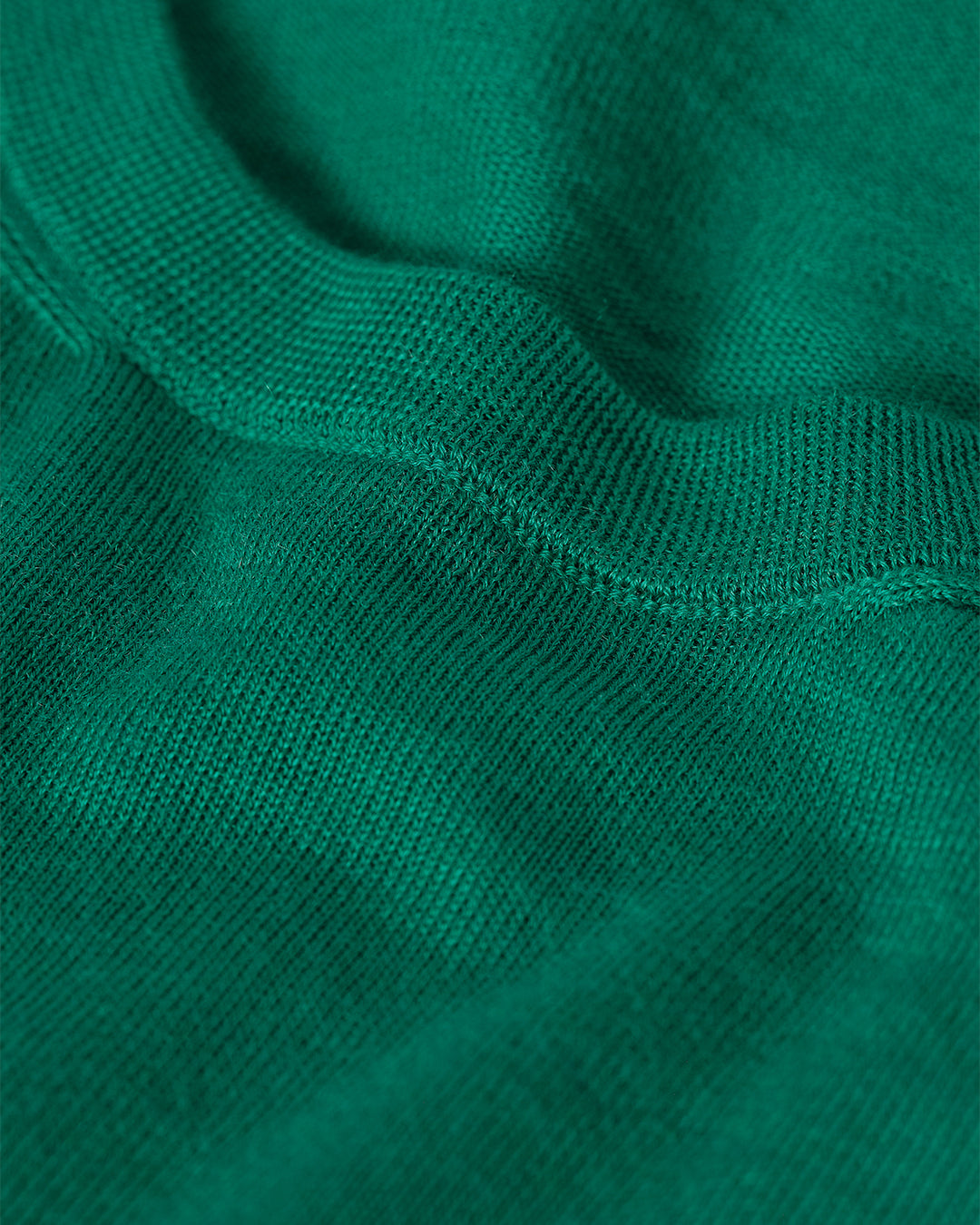 JOHNSTONS OF ELGIN MENS FIN SUPERFINE CREW GREEN 100% SUPERFINE CASHMERE KAI05717SC4714