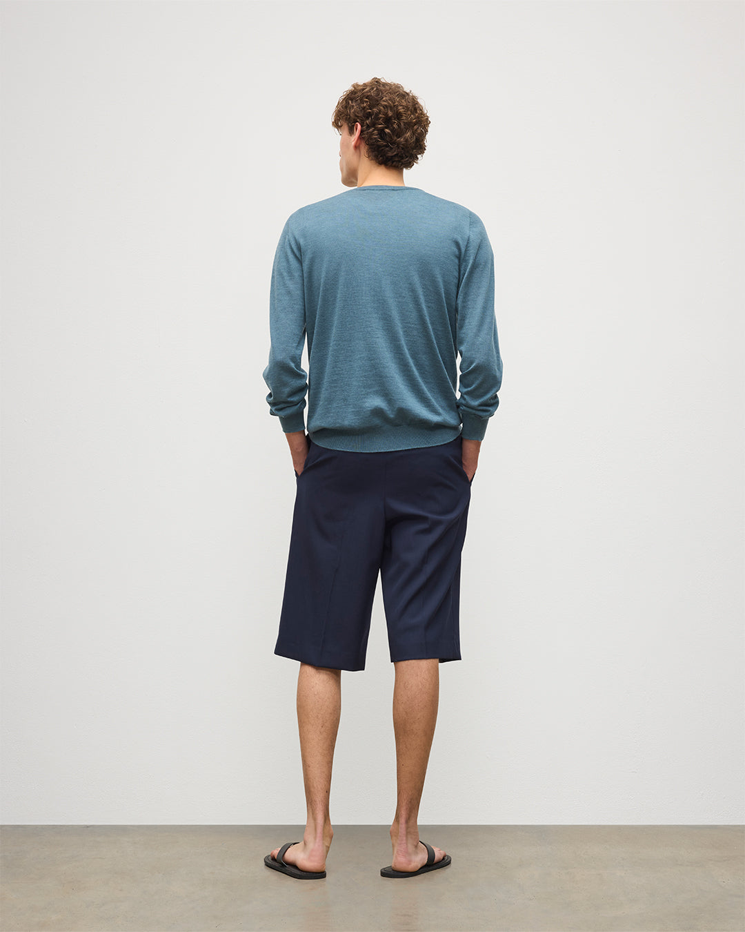 JOHNSTONS OF ELGIN MENS FIN SUPERFINE CREW GREEN 100% SUPERFINE CASHMERE KAI05717SD5242