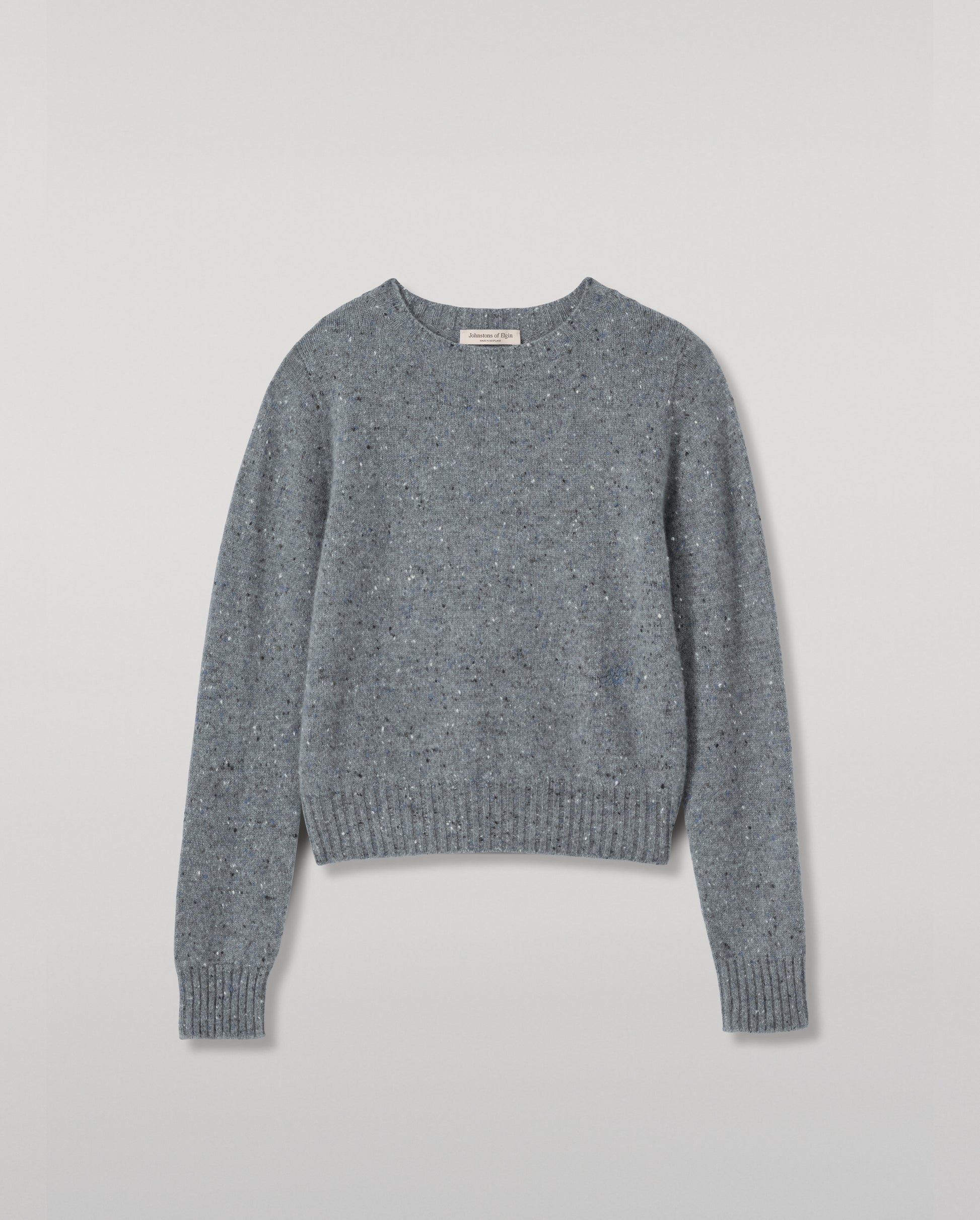 JOHNSTONS OF ELGIN CAIRN CREW SWEATER DONEGAL CASHMERE ROUND NECK SWEATER GREY 100% CASHMERE KAI05719HA4270