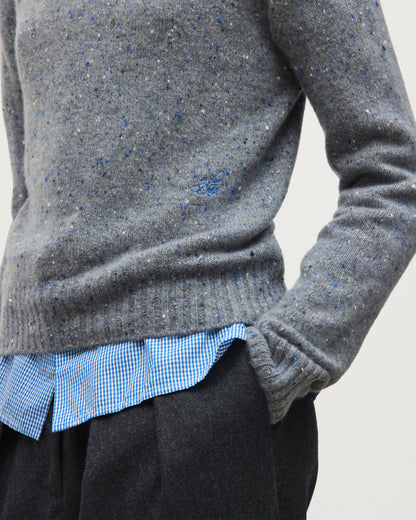 JOHNSTONS OF ELGIN CAIRN CREW SWEATER DONEGAL CASHMERE ROUND NECK SWEATER GREY 100% CASHMERE KAI05719HA4270