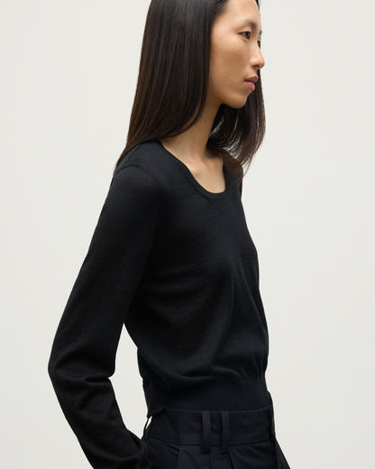 MODEL WEARING JOHNSTONS OF ELGIN WOMENS ELLA SCOOP SWEATER BLACK KAI05723SA7146