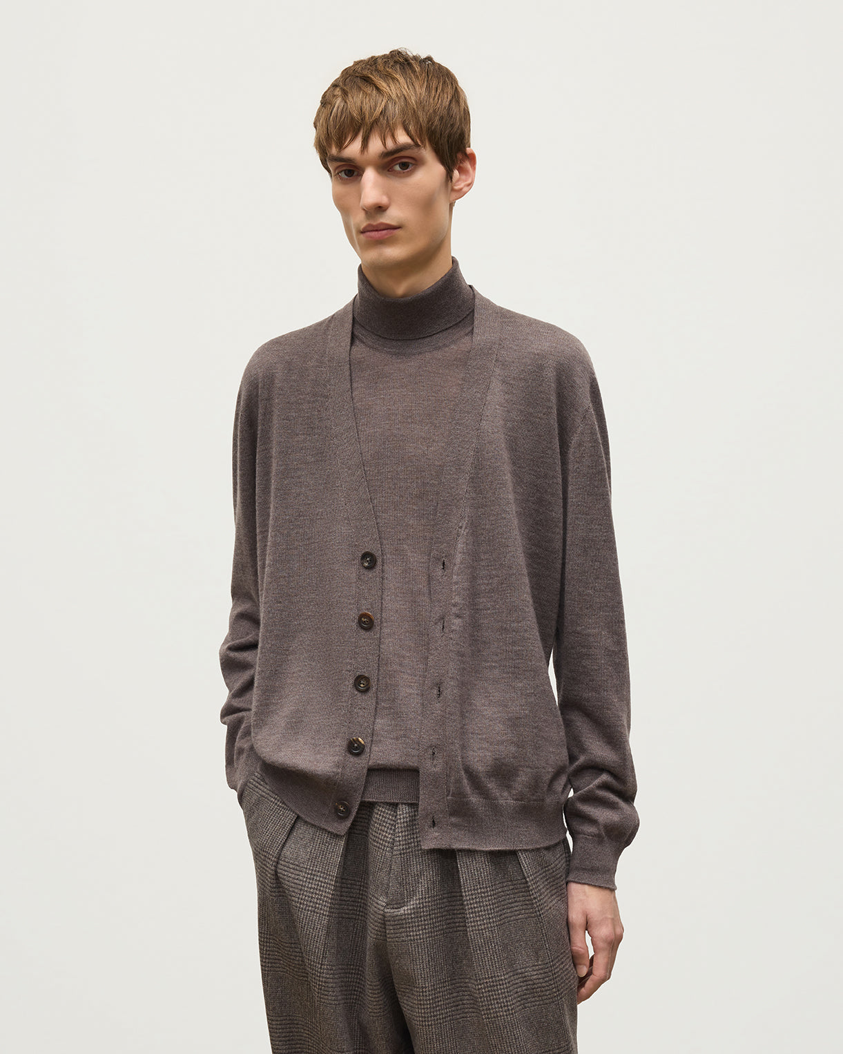 Forsyth Brown Cashmere Cardigan | Made in Scotland – Johnstons of