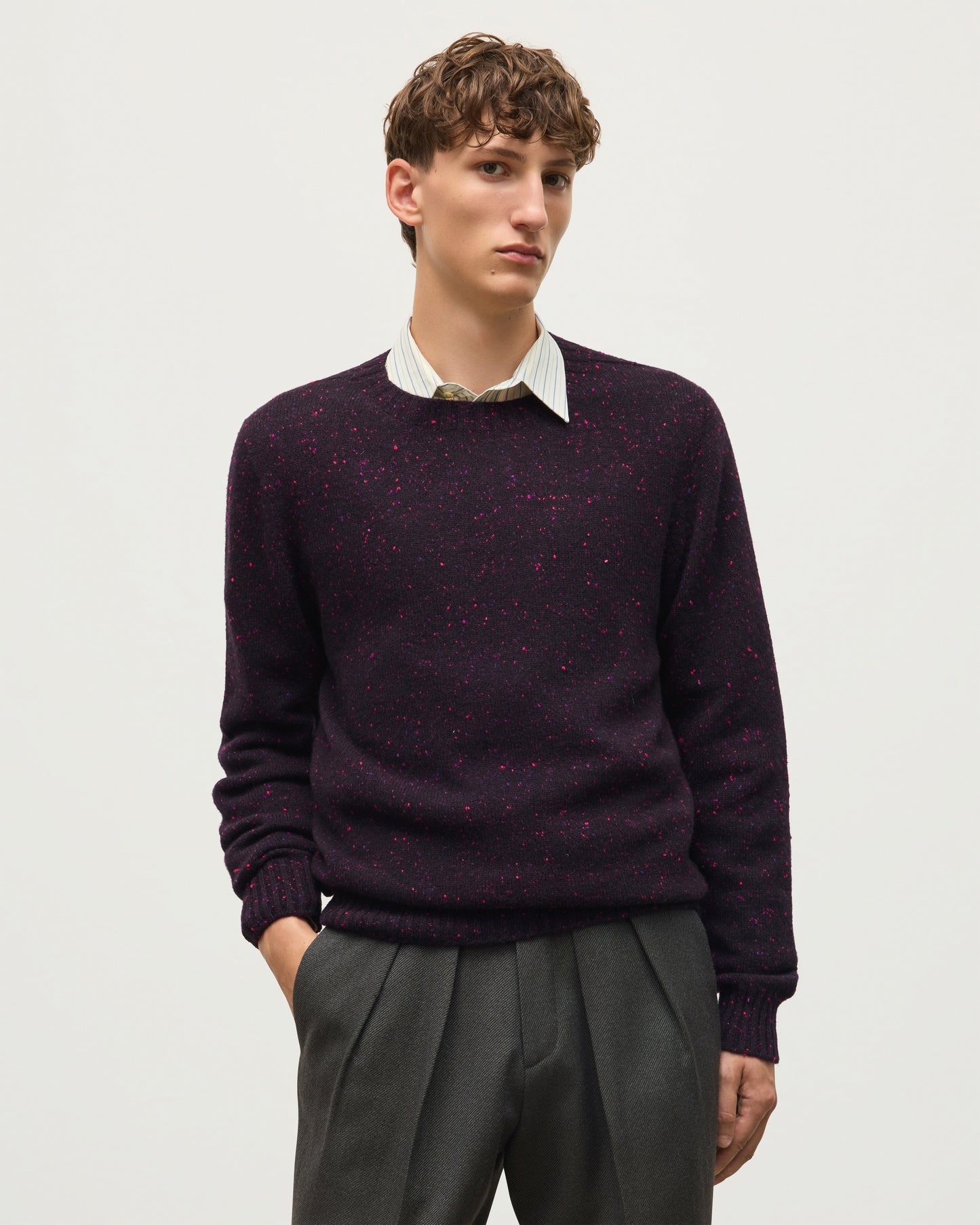 JOHNSTONS OF ELGIN TIREE CREW SWEATER DONEGAL CASHMERE CREW SWEATER DARK PURPLE 100% CASHMERE KAI05755HD7360