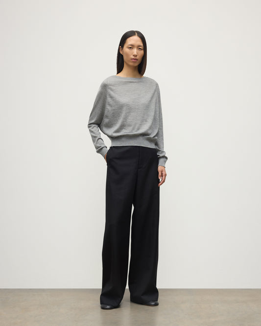 MODEL WEARS JOHNSTONS OF ELGIN WOMENS FINOLA SWEATER GREY KAI05789HA4253