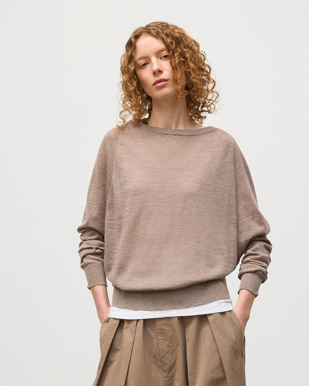 JOHNSTONS OF ELGIN WOMENS FINOLA SWEATER LIGHT BROWN 100% SUPERFINE CASHMERE KAI05789HB0273