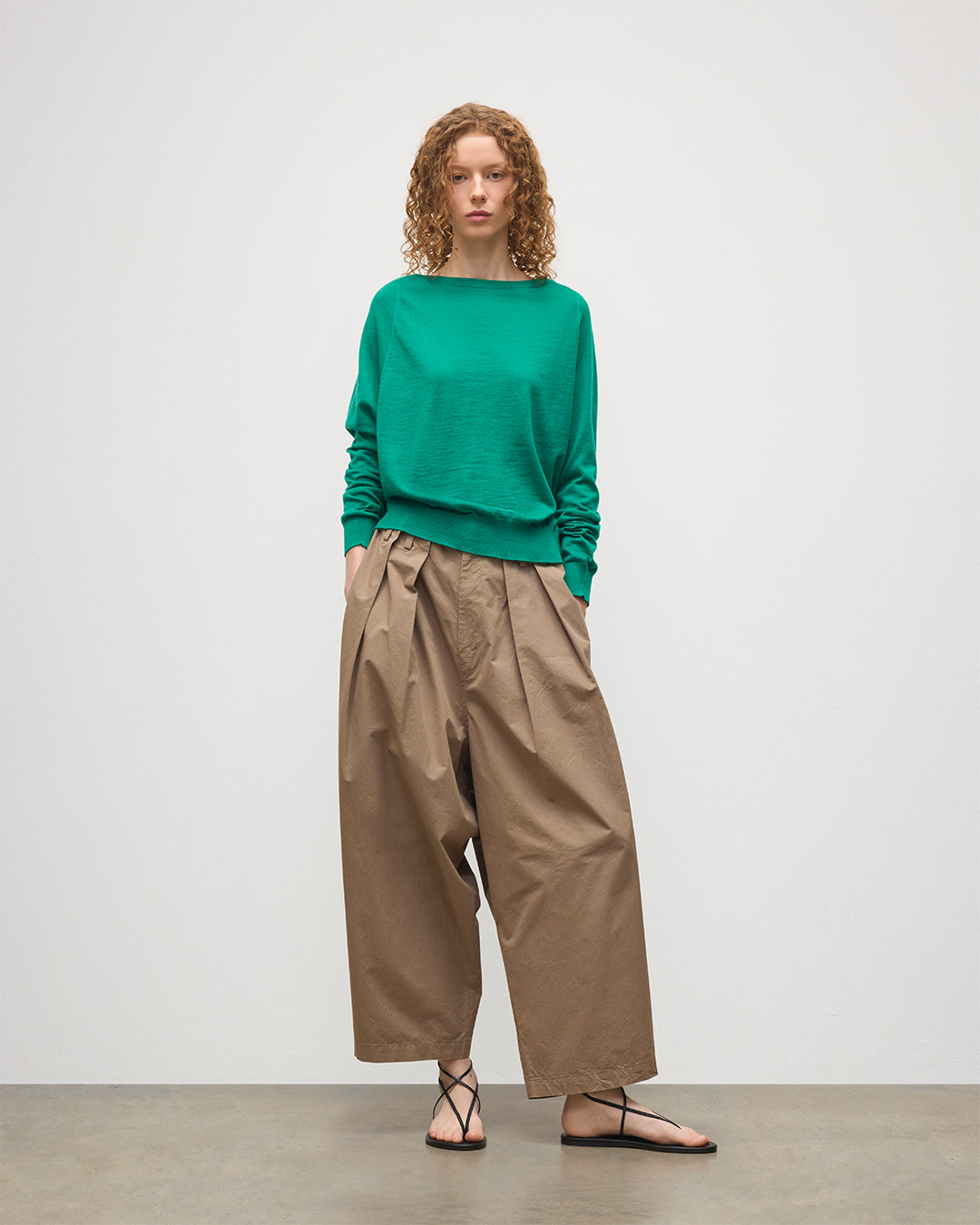 JOHNSTONS OF ELGIN WOMENS FINOLA SWEATER GREEN 100% SUPERFINE CASHMERE KAI05789SC4714