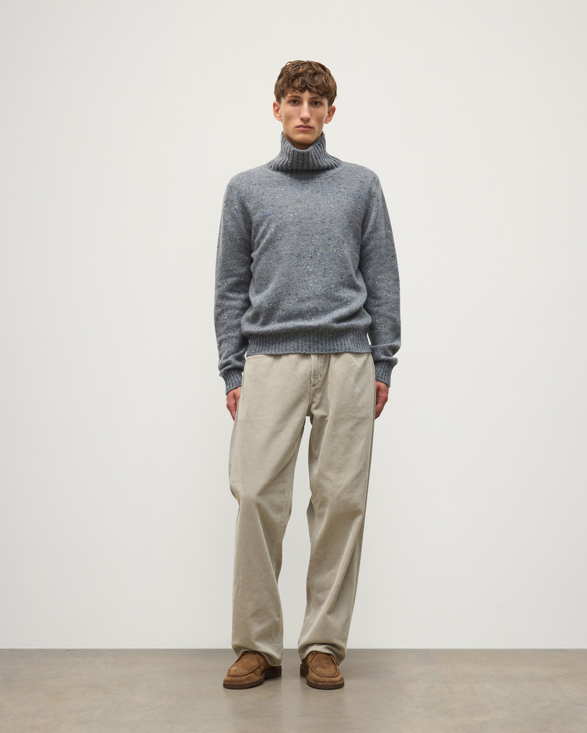 JOHNSTONS OF ELGIN MACKINTOSH ROLL NECK SWEATER DONEGAL CASHMERE ROLL NECK SWEATER GREY 100% CASHMERE KAI05957HA4270