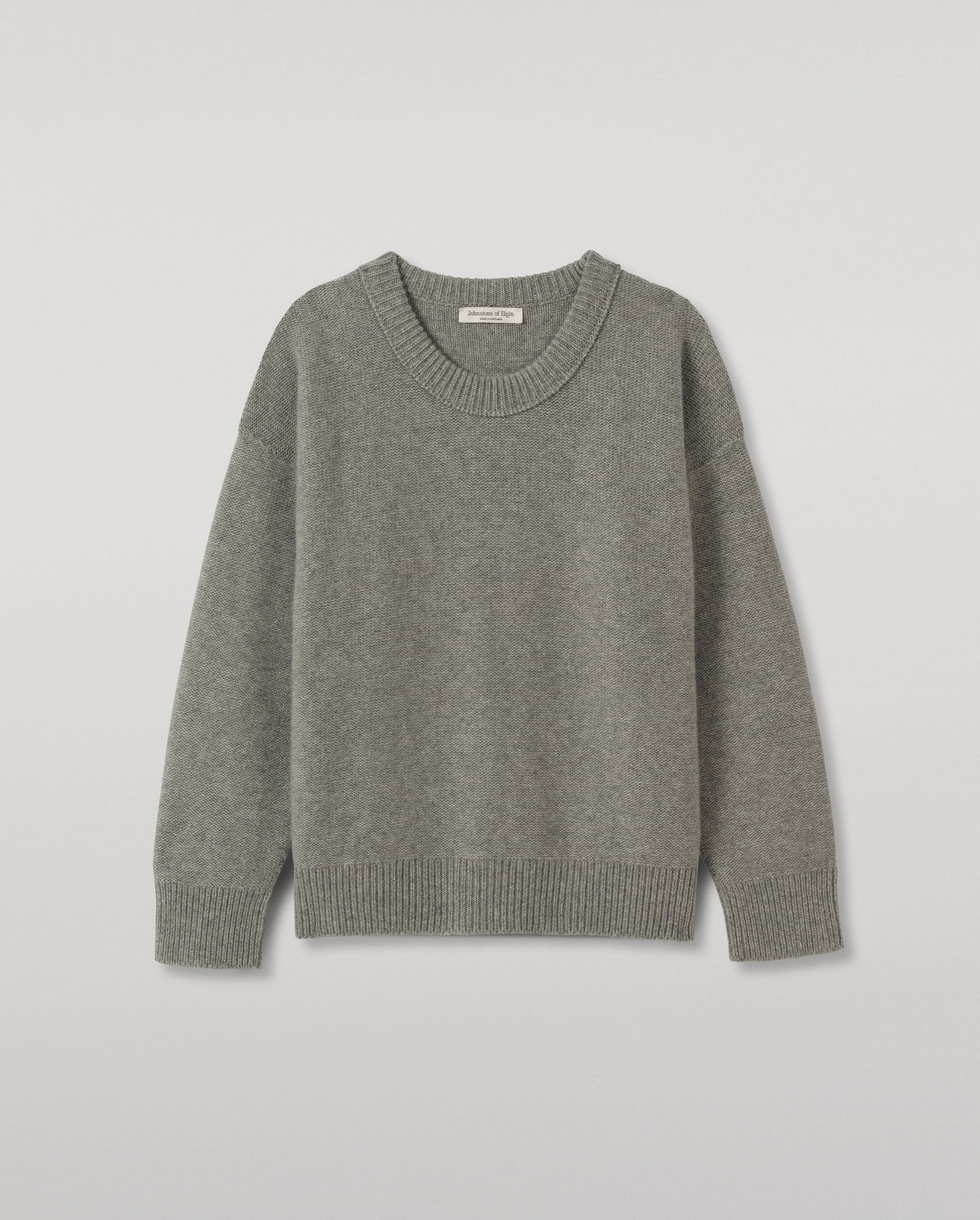 JOHNSTONS OF ELGIN MAGGIE CREW SWEATER CASHMERE REVERSE STITCH ROUND NECK SWEATER - 8 PLY GREY 100% CASHMERE KAI05990HA0400