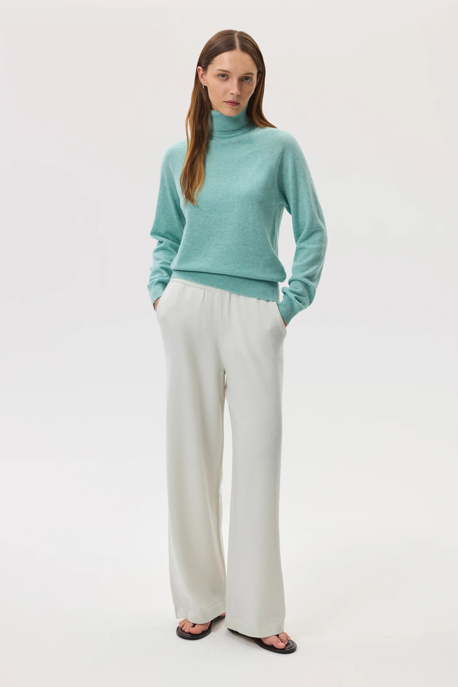 Johnstons of Elgin カシミヤ 100% ニット セーター 40 Johnstons of Elgin カシミヤ 100% ニット セーター 40