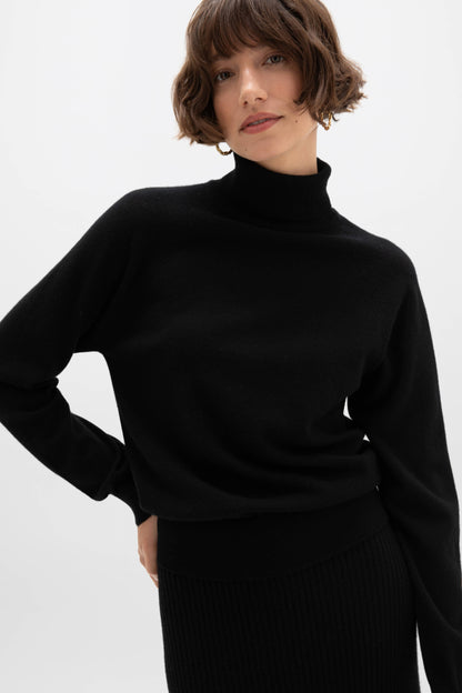 Johnstons of Elgin AW24 Women's Knitwear Black Cashmere Roll Neck KAP05275SA0900