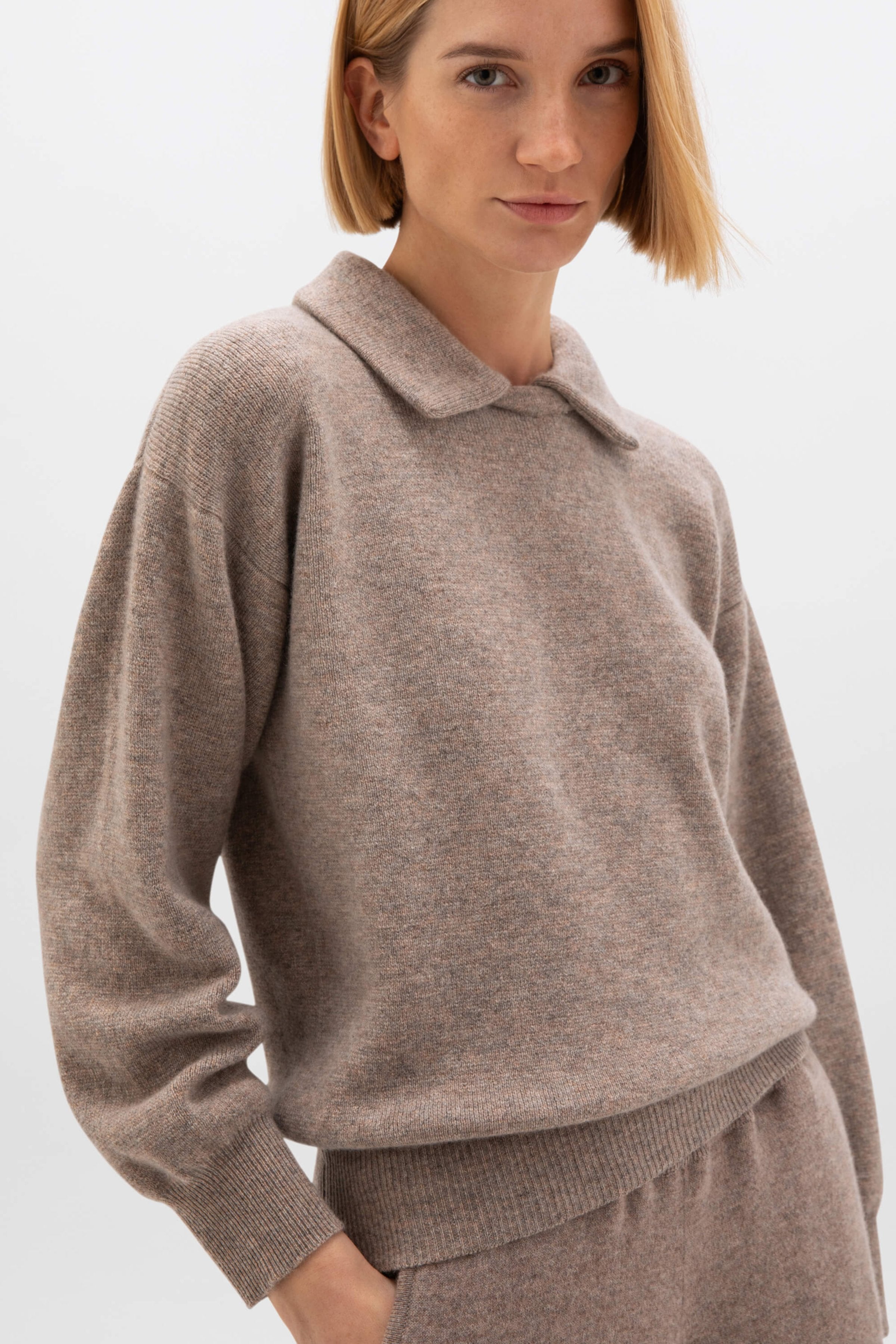 Reversible Women s Cashmere Sweater in Ash Johnstons of Elgin