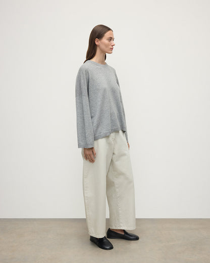 Johnstons of Elgin AW25 Women's Knitwear Light Grey Slouch Cashmere Sweater KAP05315HA0308