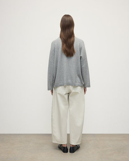 Johnstons of Elgin AW25 Women's Knitwear Light Grey Slouch Cashmere Sweater KAP05315HA0308