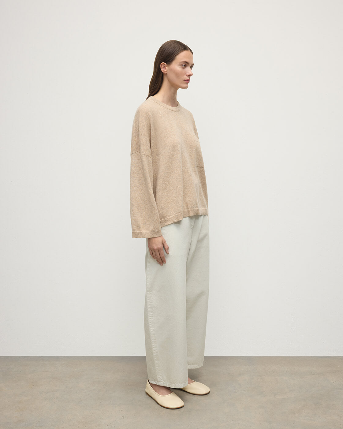 Johnstons of Elgin AW25 Women's Knitwear Oatmeal Slouch Cashmere Sweater KAP05315HB0210