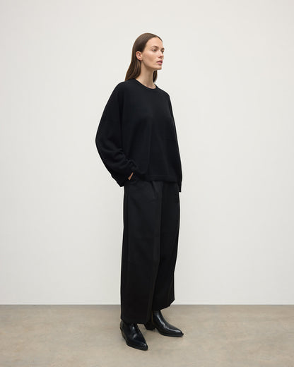 Johnstons of Elgin AW25 Women's Knitwear Black Slouch Cashmere Sweater KAP05315SA0900