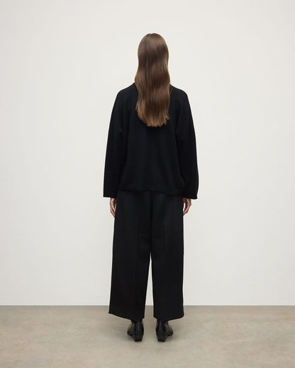 Johnstons of Elgin AW25 Women's Knitwear Black Slouch Cashmere Sweater KAP05315SA0900