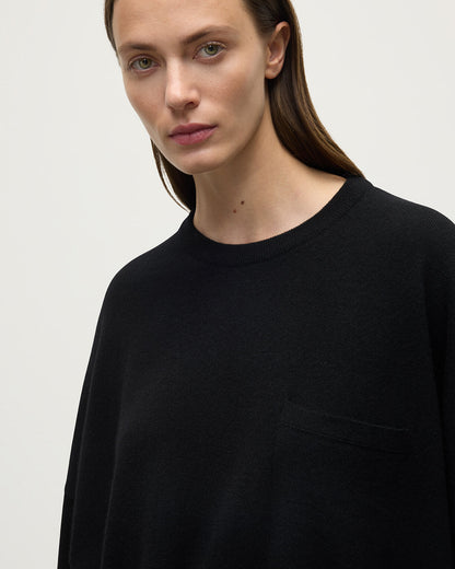 Johnstons of Elgin AW25 Women's Knitwear Black Slouch Cashmere Sweater KAP05315SA0900