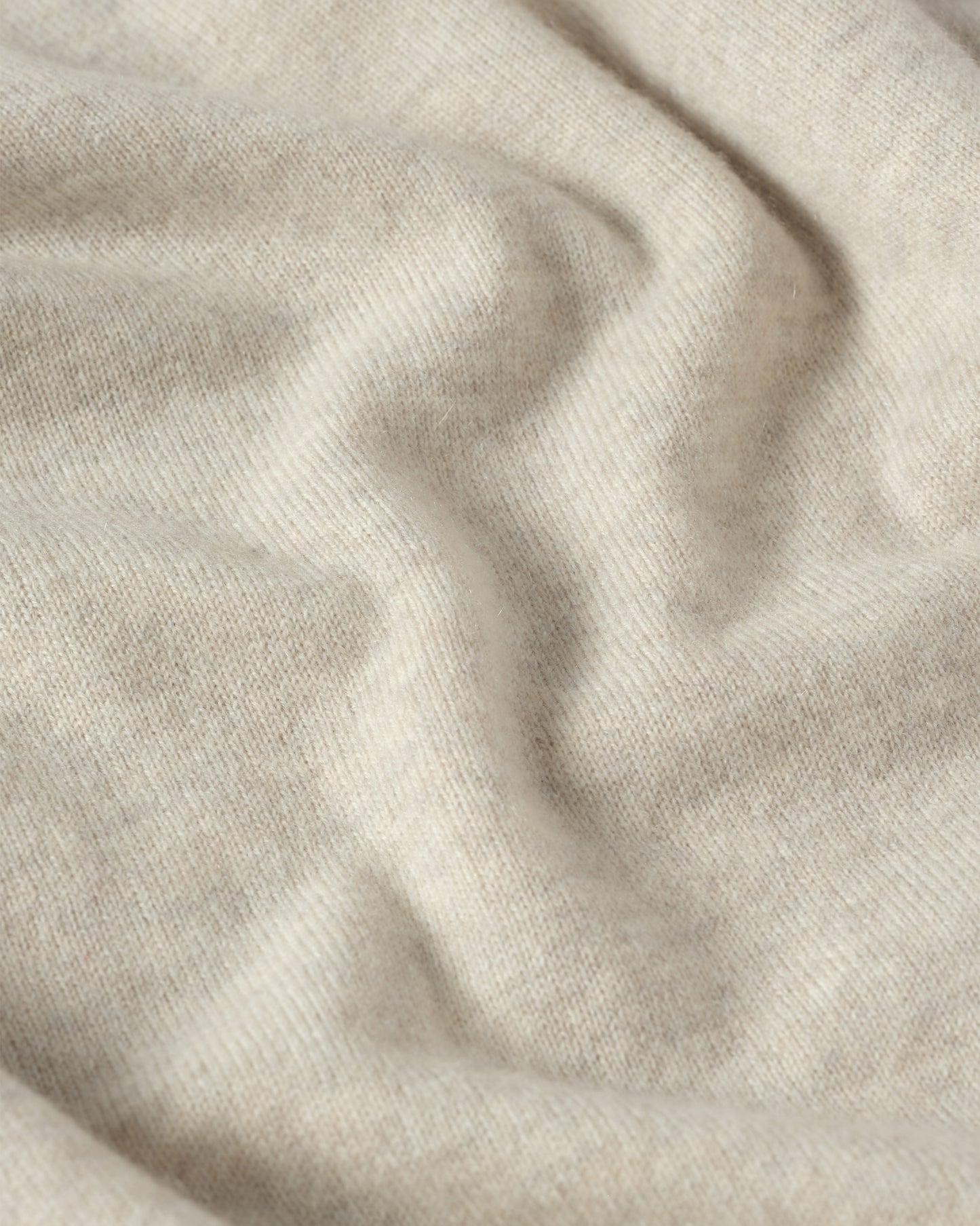 MENS RORY CREW CLASSIC JUMPER NATURAL 100% CASHMERE, BY JOHNSTONS OF ELGIN KAP05471HA0402