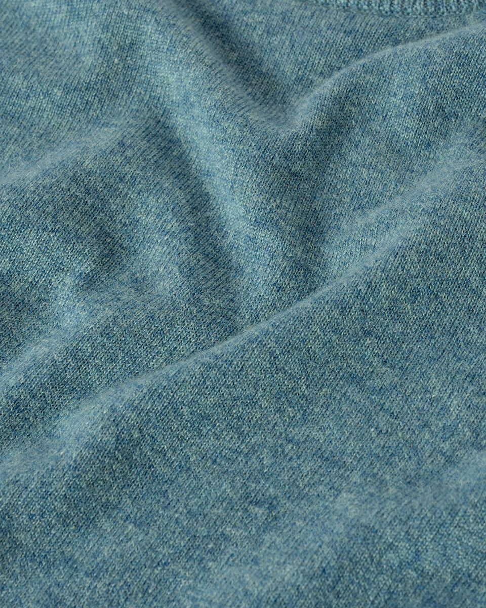 Johnstons of Elgin AW25 Men's Knitwear Seascape Classic Cashmere Green Round Neck Jumper KAP05471HC0038