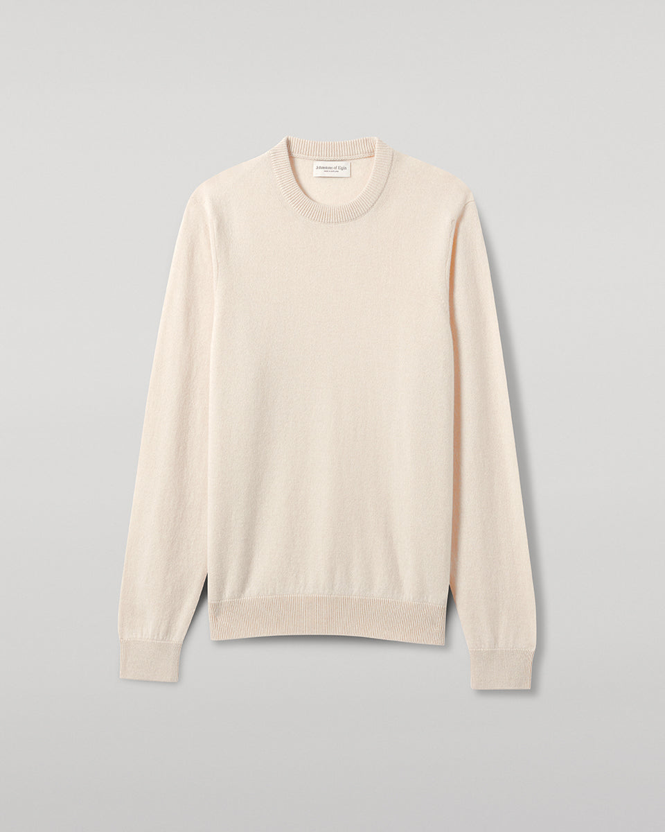 Johnstons of Elgin AW25 Men's Knitwear Champagne  Classic Cashmere Cream Round Neck Jumper KAP05471SA0502