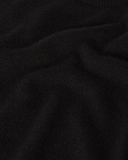 Johnstons of Elgin AW25 Men's Knitwear Black Classic Cashmere Black Round Neck Jumper KAP05471SA7210