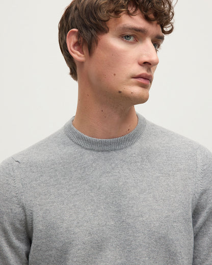 Johnstons of Elgin AW25 Men's Knitwear Light Grey Classic Cashmere Grey Round Neck KAP05471HA0308