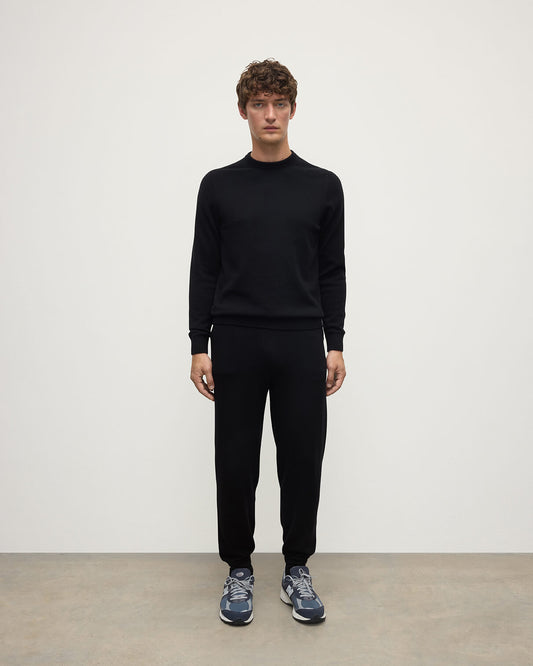 Johnstons of Elgin AW25 Men's Knitwear Black Classic Cashmere Black Round Neck Jumper KAP05471SA7210